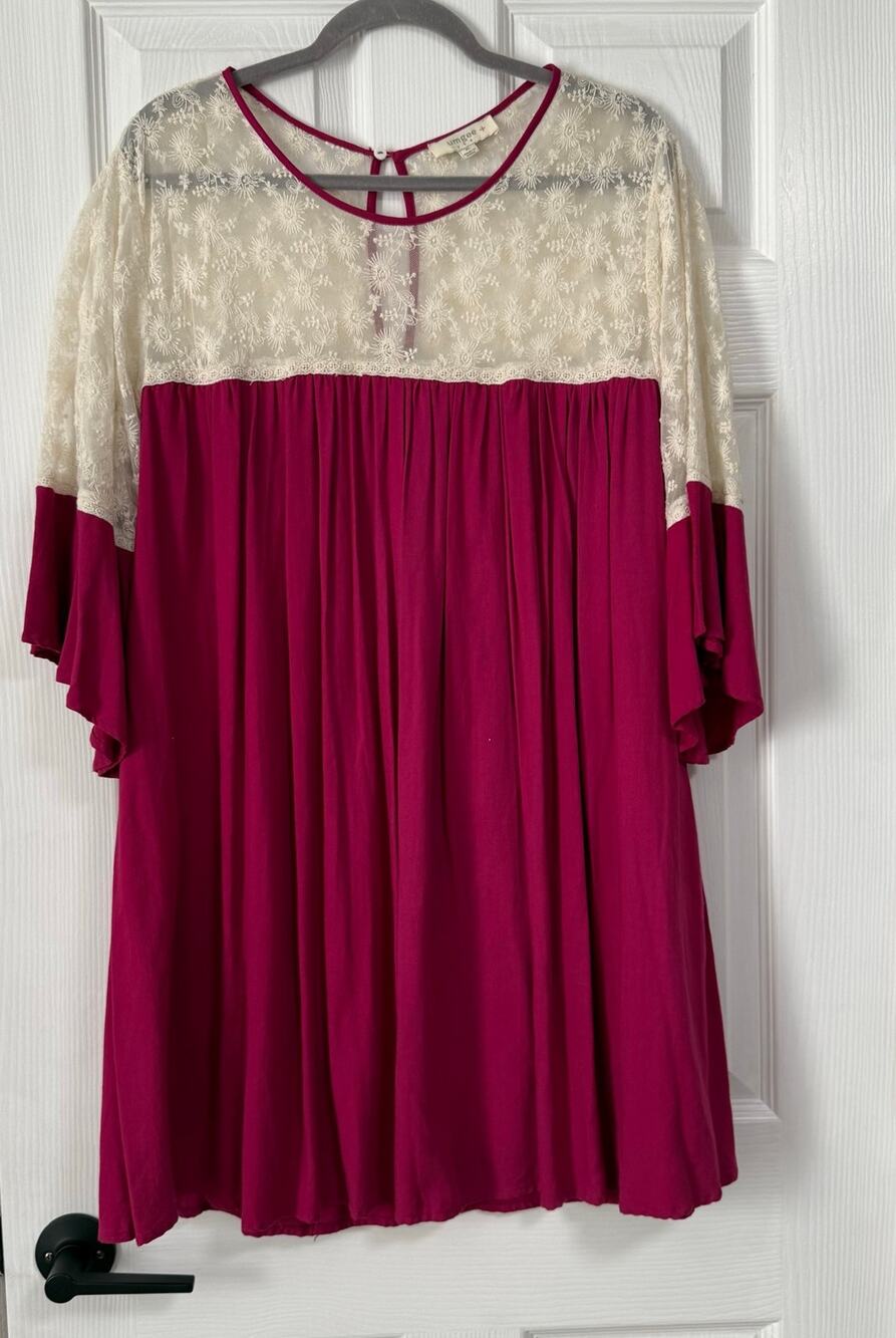 Umgee Women's Magenta Cream Lace Bell Sleeve Tunic Dress Size XL